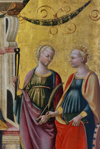 “Madonna col Bambino e Santi”, di Neri di Bicci, dipinto a tempera su tavola, 1473. Particolare con