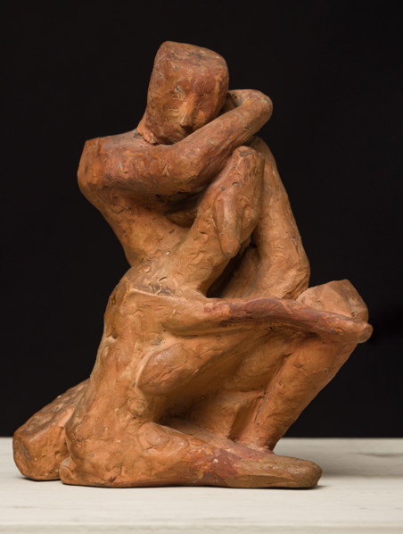 “Figura con animale” di Annibale Zucchini (FE 1891 - 1970).
Terracotta, cm. 20 x 18 x 8