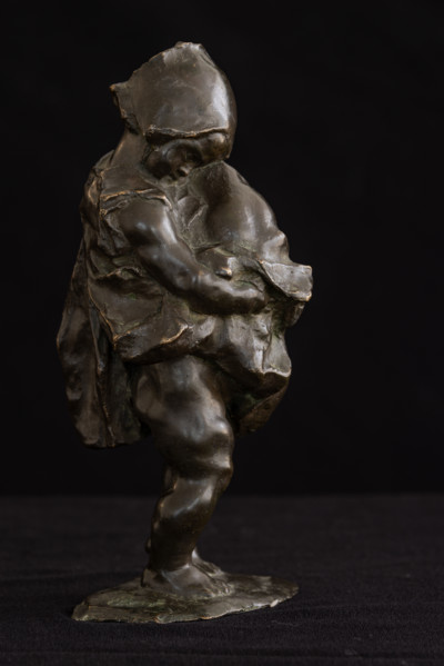 Collezione Assicoop Unipol, inv. n° 860: 
Ermenegildo Luppi: “Fillette et son chien”;
(bronzo, h