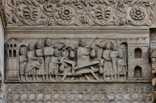 Fidenza, Duomo (Cattedrale di S. Donnino), Facciata: bassorilievo con Storie di San Donnino, "Il