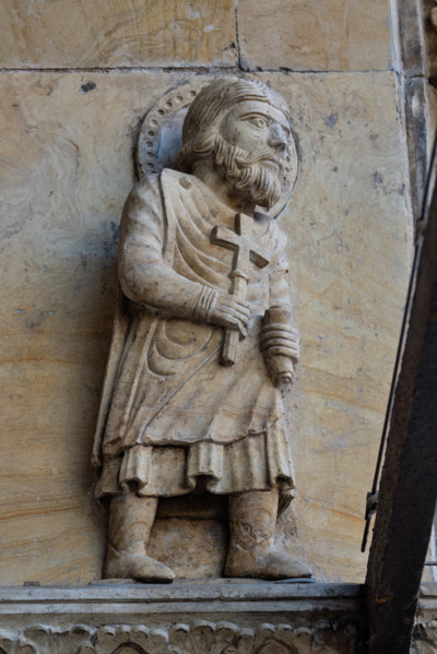 Fidenza, Duomo (Cathedral of San Donnino), facade, main portal: internal detail of the archivolt