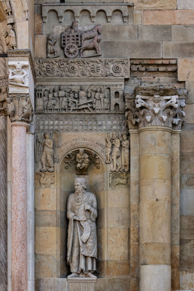Fidenza, duomo (Cattedrale di San Donnino):
“Il Profeta Ezechiele” di Benedetto Antelami.
Il