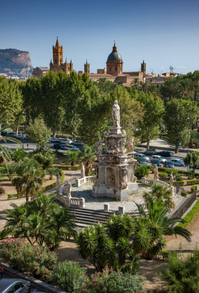 Palermo: view of the town from the Porta Nuova Tower. At the centre,Vittoria Square with the