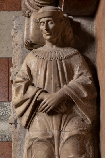 Modena, Duomo, interno, navata destra: monumento funerario dedicato a Francesco Molza; di
