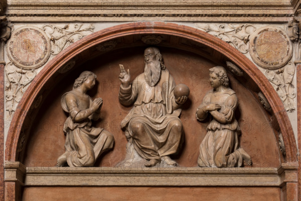 Modena, Duomo, interno, navata destra: monumento funerario dedicato a Francesco Molza; di