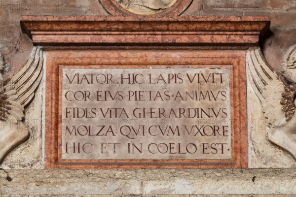 Modena, Duomo, interno, navata destra: monumento funerario dedicato a Francesco Molza; di