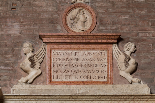 Modena, Duomo, interno, navata destra: monumento funerario dedicato a Francesco Molza; di