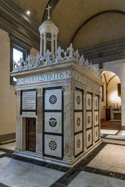 Il Tempietto del Santo Sepolcro, monumento funebre di Firenze, conservato nella cappella del Santo