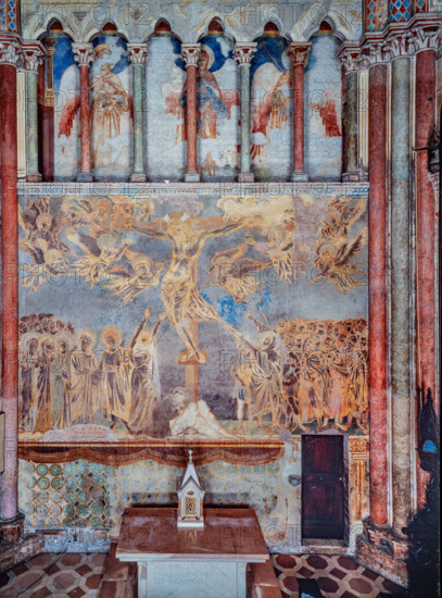 Assisi, Basilica superiore di San Francesco, transetto meridionale, parete est: veduta della grande
