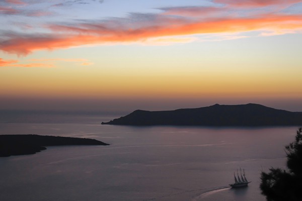 Coucher de soleil sur la caldeira de Santorin, Grèce