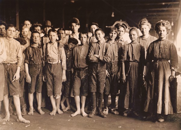 Portrait of Young Workers at Cotton Mill, Augusta, Georgia, USA, Lewis Hine, 1909