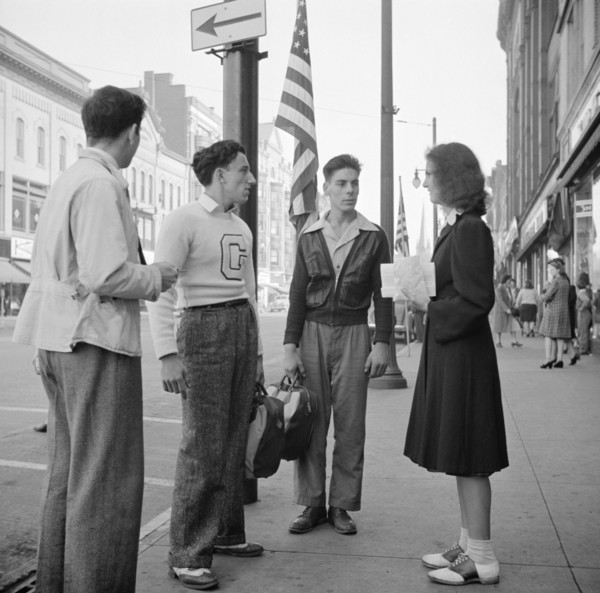 Students after School, Amsterdam, New York, USA, John Collier for Office of War Information, October 1941