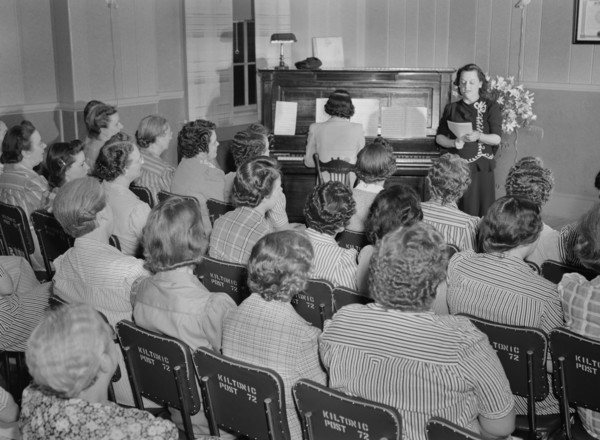 Women's Club, Southington, Connecticut, USA, Fenno Jacobs for Office of War Information, May 1942