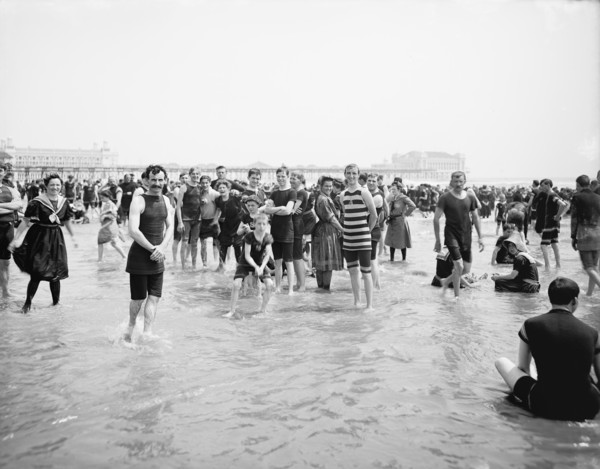 Beach Crowd, Atlantic City, New Jersey, USA, Detroit Publishing Company, 1900