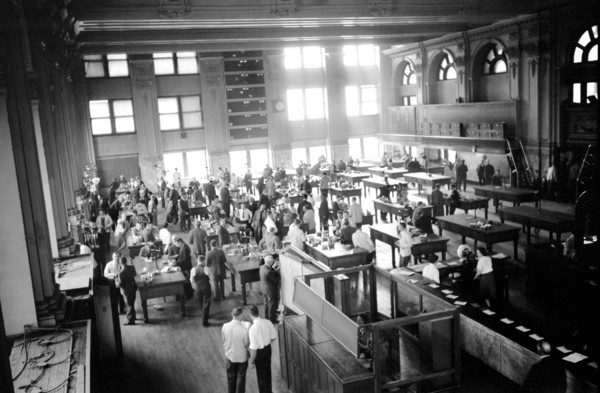 Open Grain Market, Minneapolis Grain Exchange, Minneapolis, Minnesota, USA, John Vachon for Farm Security Administration, September 1939