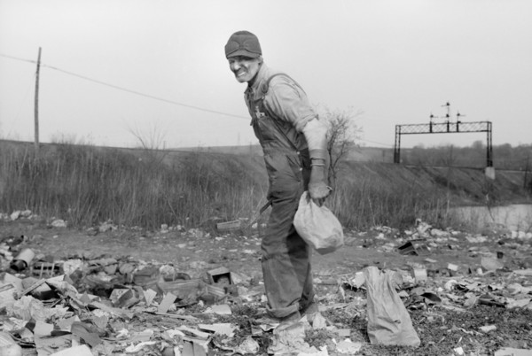 Man Foraging for Food at City Dump, Dubuque, Iowa, USA, John Vachon for Farm Security Administration, April 1940
