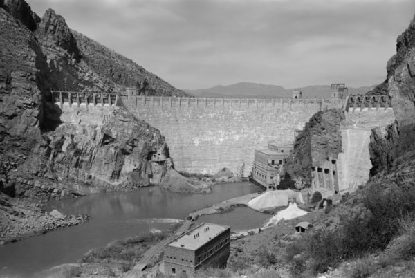 Roosevelt Dam, Roosevelt, Arizona, USA, Russell Lee, Farm Security Administration, May 1940