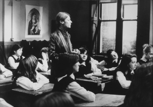 Maggie Smith and Classroom full of Students, on-set of the Film, "The Prime of Miss Jean Brodie", 1969