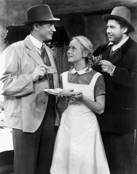 Tove Maes (center), on-set of the Danish Film, "Ditte, Child of Man (Ditte Menneskebarn)" directed by Bjarne Henning-Jensen, 1946