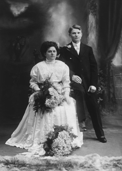 Wedding Couple, Portrait, Chicago, Illinois, USA, circa 1915