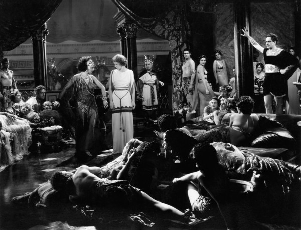 Joyzelle Joyner, Elissa Landi, Ferdinand Gottschalk and Fredric March, on-set of the Film, "The Sign of the Cross", 1932