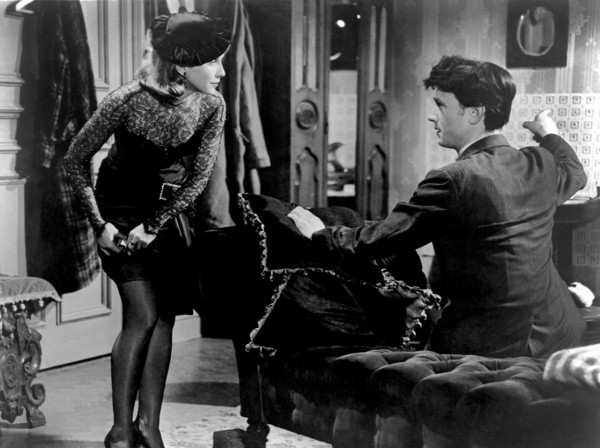 Julie Harris, Laurence Harvey, on-set of the British Film "I am a Camera", 1955