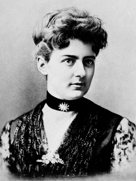 Frances Folsom Cleveland, wife of President Grover Cleveland, Portrait, circa 1890
