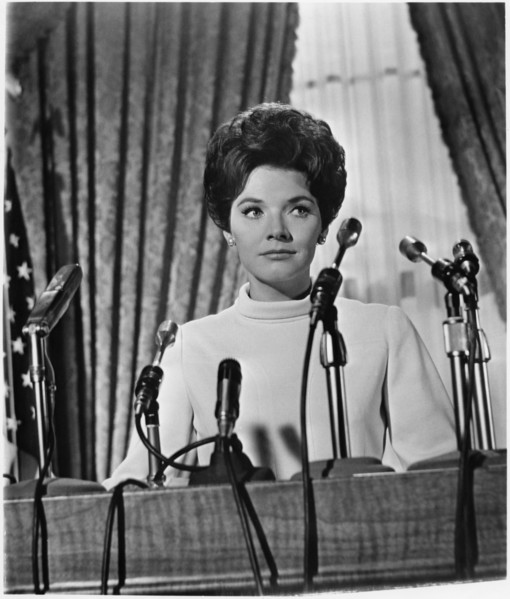 Polly Bergen, on-set of the Film “Kisses For My President”, 1964