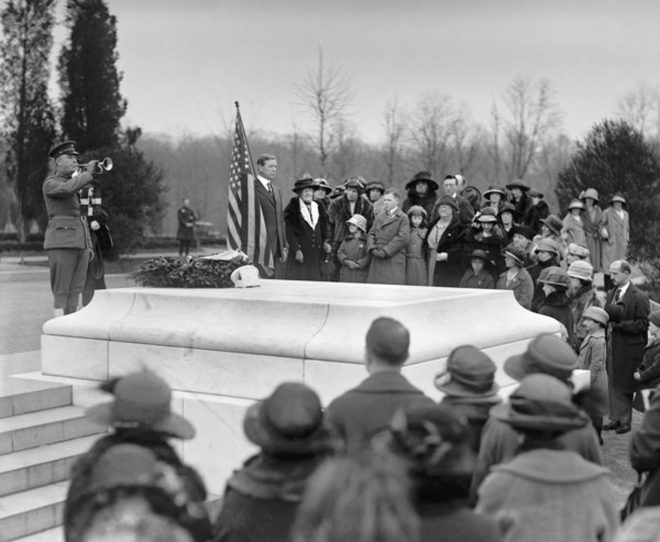 Children of American Revolution at Tomb of Unknown Soldier, Arlington National Cemetery, Arlington, Virginia, USA, National Photo Company, April 16, 1923