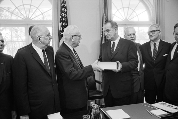 Warren Commission presents its Report to U.S. President Lyndon Johnson, White House, Washington, D.C., USA, photograph by Marion S. Trikosko, September 24, 1964