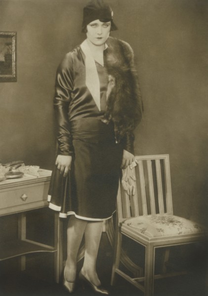 Actress Olga Chekhova, Full-Length Publicity Portrait, 1920's