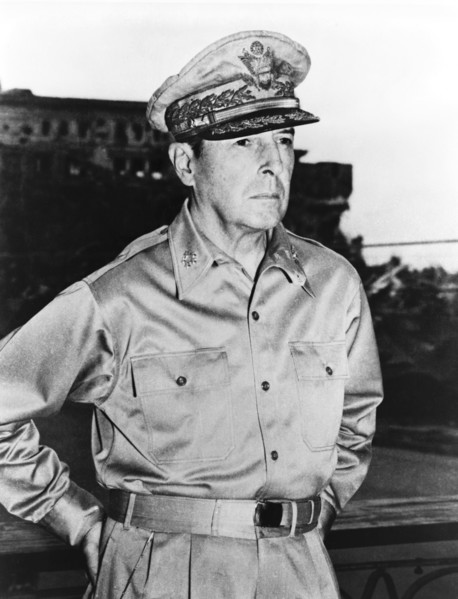 Douglas Macarthur, man, military, general, WWII, World War II, historical,