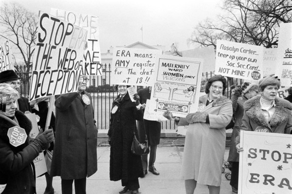 Group of People demonstrating against the Equal Rights Amendment in front of the White House
