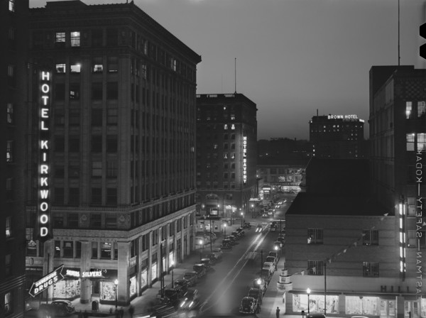 Cityscape at Night, Des Moines
