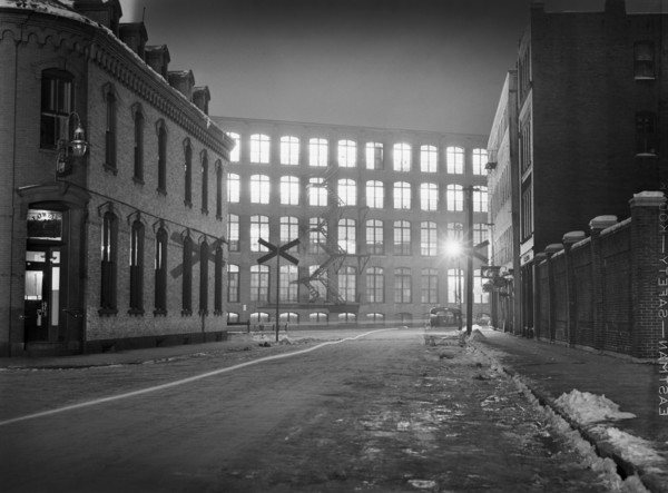 street scene, factory, textile industry, manufacturing, historical,