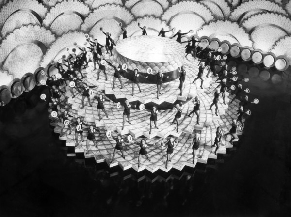 Large Stage Production of Straw Hat