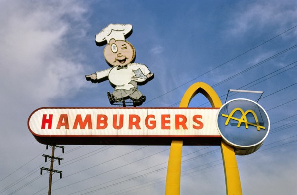 McDonald's fast food restaurant sign