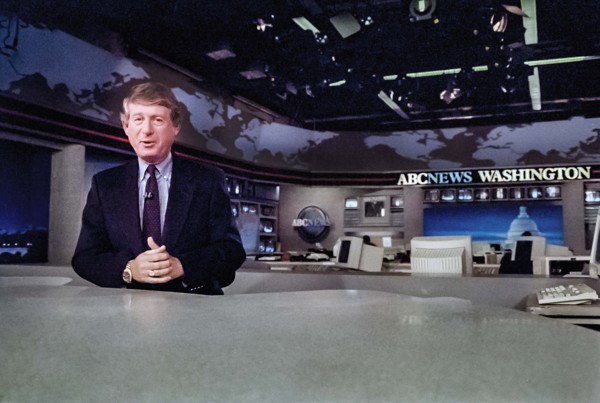 Newscaster Ted Koppel, on-set of ABC-News "Nightline", Washington, D.C., USA, Michael Geissinger,