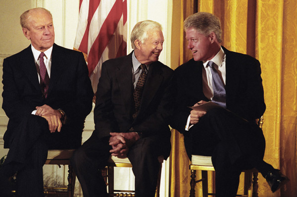 U.S. President Bill Clinton (right) with former U.S. Presidents Gerald Ford (left) and Jimmy Carter