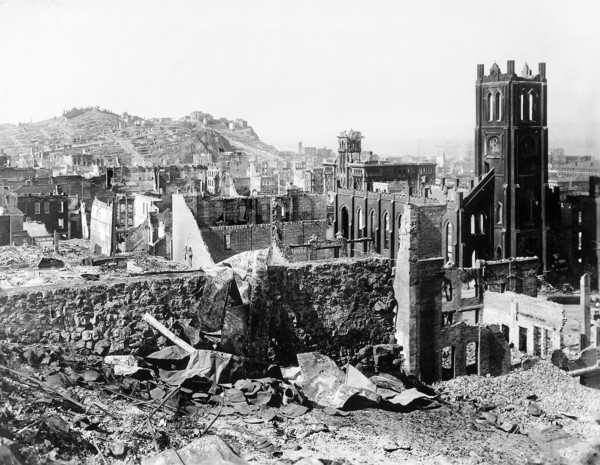 Damaged area from earthquake north of California street in vicinity of Grant Avenue showing
