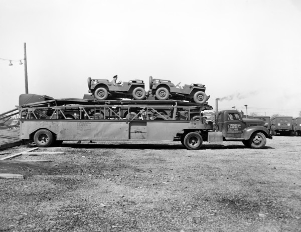 Haulaway loaded with U.S. Army vehicles, Detroit, Michigan, USA, Arthur S. Siegel, U.S. Office of