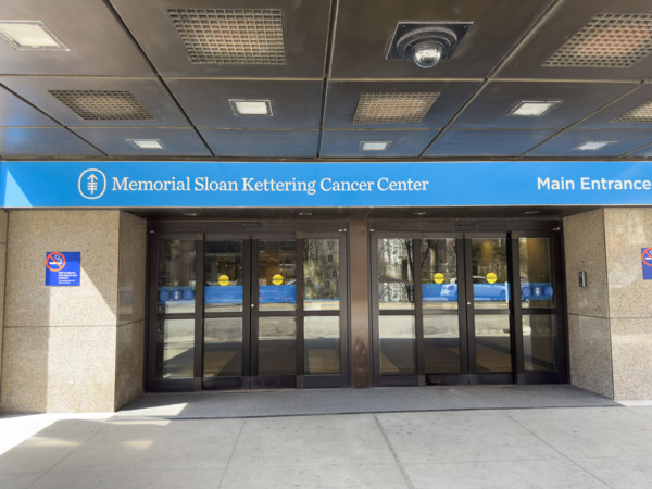 Memorial Sloan Kettering Cancer Center, building exterior, main entrance, 1275 York Avenue, New