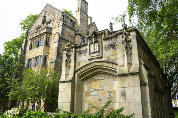 Anne T. & Robert M. Bass Library, Yale University, New Haven