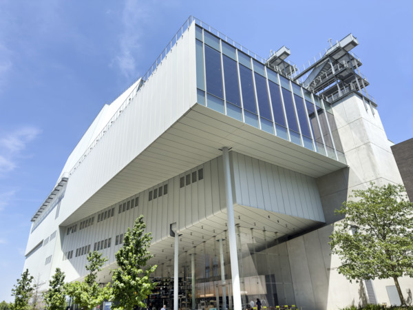 Whitney Museum of American Art, building exterior, 99 Gansevoort Street, Meatpacking District,