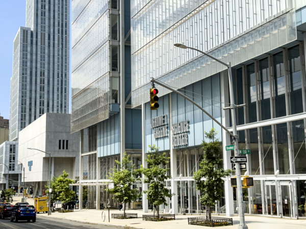 Jerome L. Greene Science Center, building exterior and street scene, Columbia University,