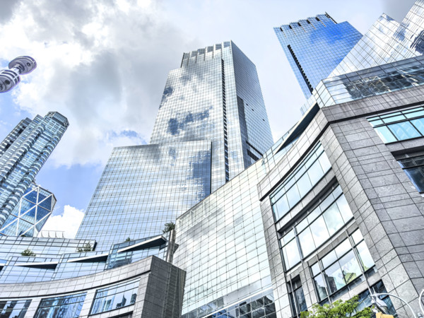 Deutsche Bank Center, building exterior to the left, Mandarin Oriental Hotel, building exterior to