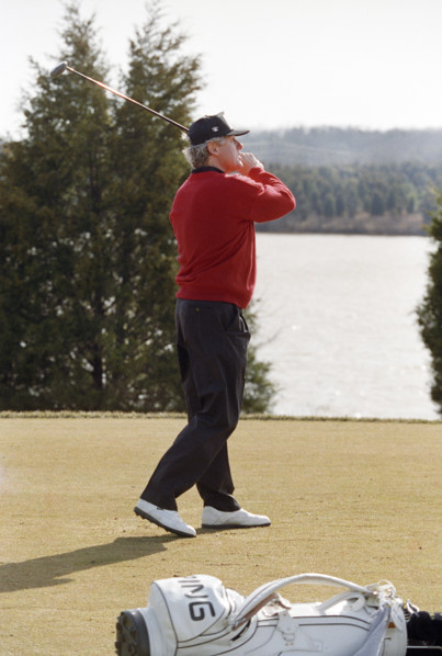 U.S. President Bill Clinton playing golf, Trent Jones Golf Club, Gainesville, Virginia, USA, Sharon