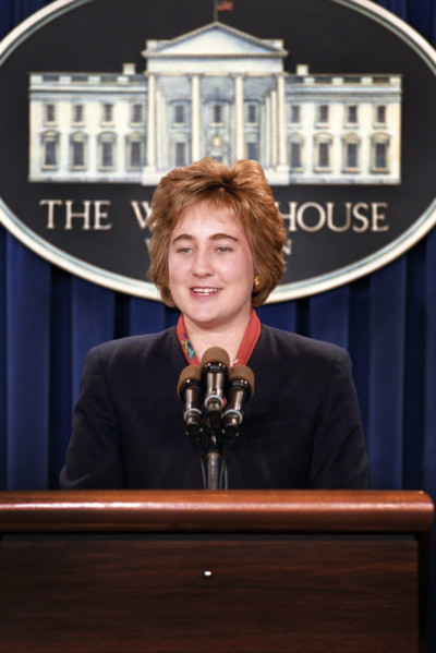 U.S. Press Secretary Dee Dee Myers briefing the press, White House, Washington, D.C., USA, Ralph