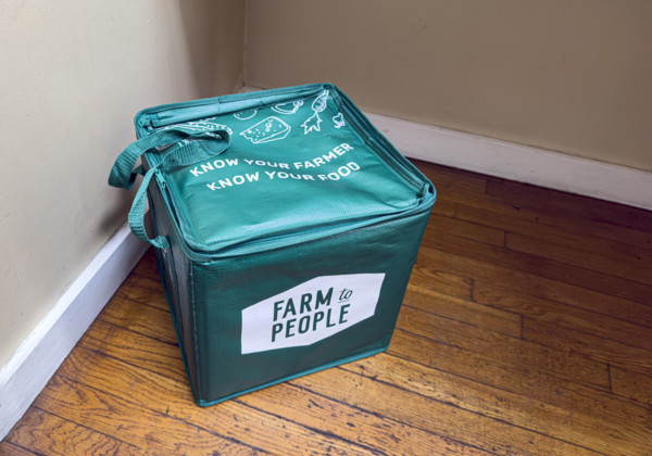 Farm to People insulated grocery delivery bag