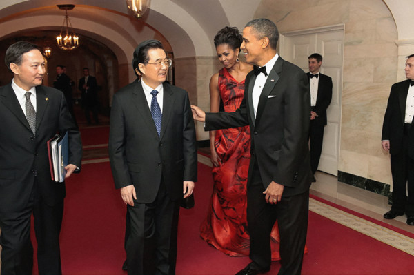 U.S. President Barack Obama and U.S. First Lady Michelle Obama saying goodbye to President Hu